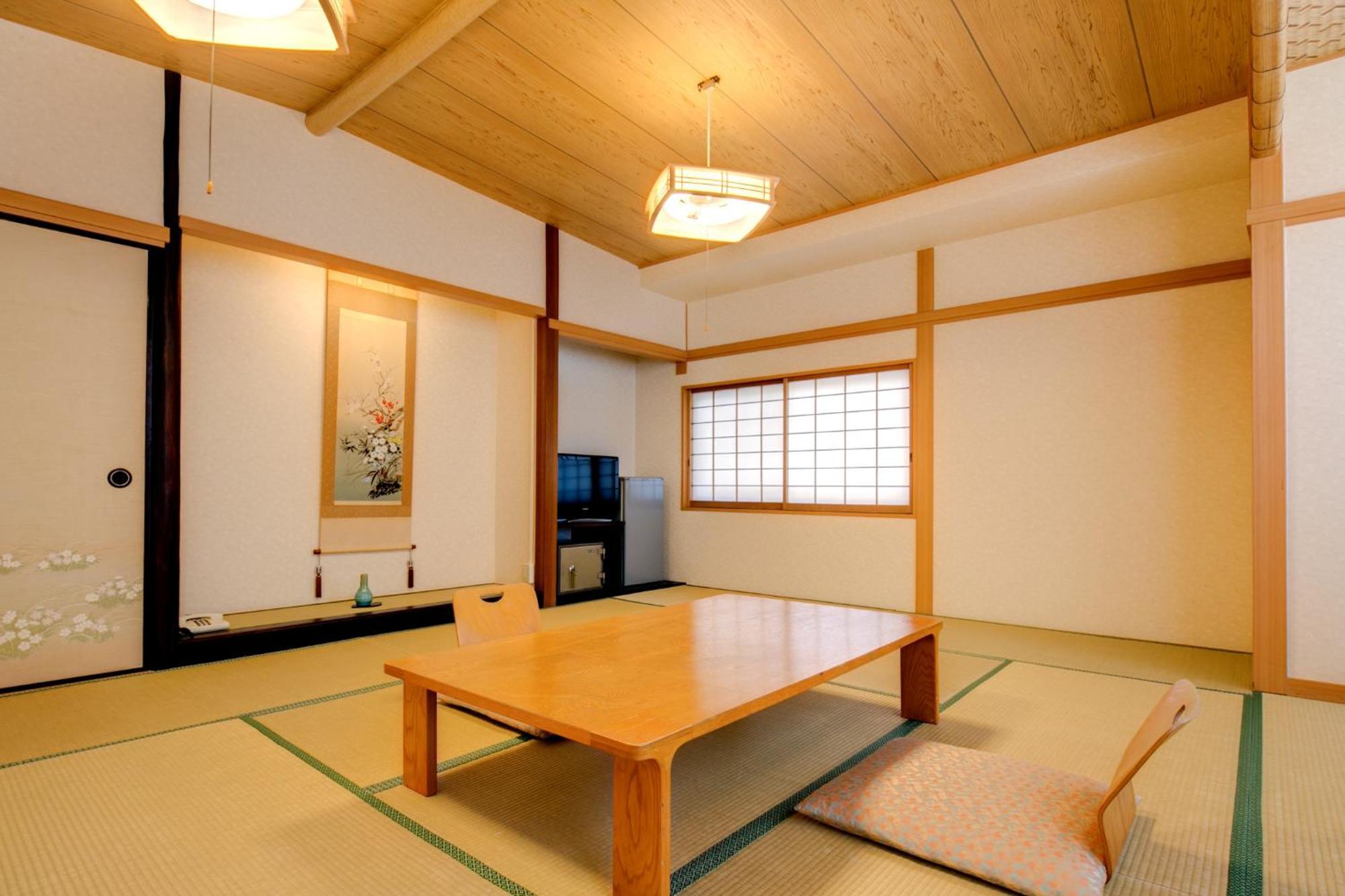 ホテル ゆがわら万葉荘 湯河原町 エクステリア 写真